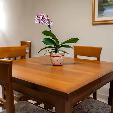 Casa Luca - Siti Storici E Ottima Cucina Locale Lejlighed